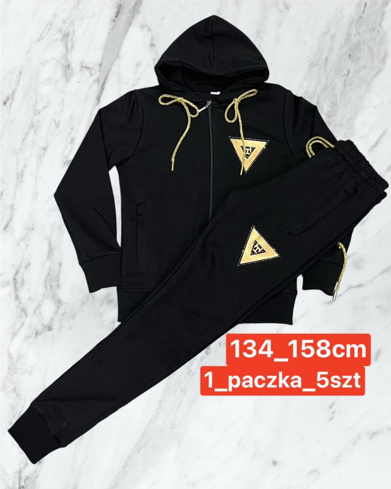 Komplet chłopięca Roz 134-158. 1 kolor Paczka 5 szt.