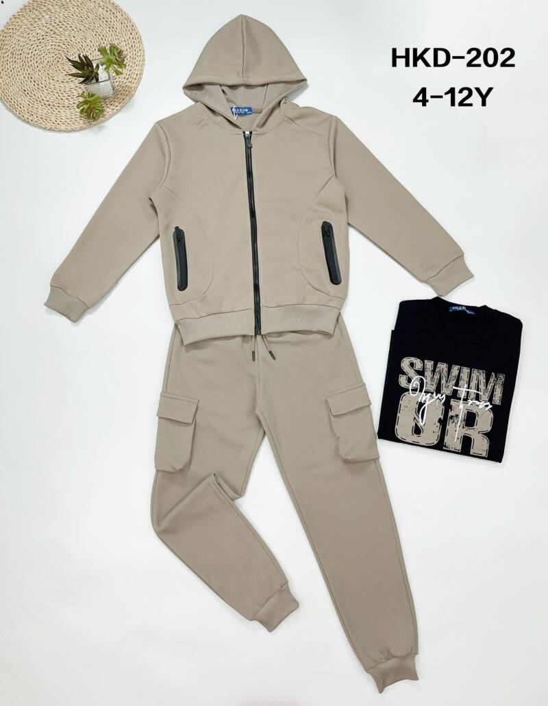 Komplet chłopięcy. Roz 4-12. 1 Kolor Paczka 5 szt.