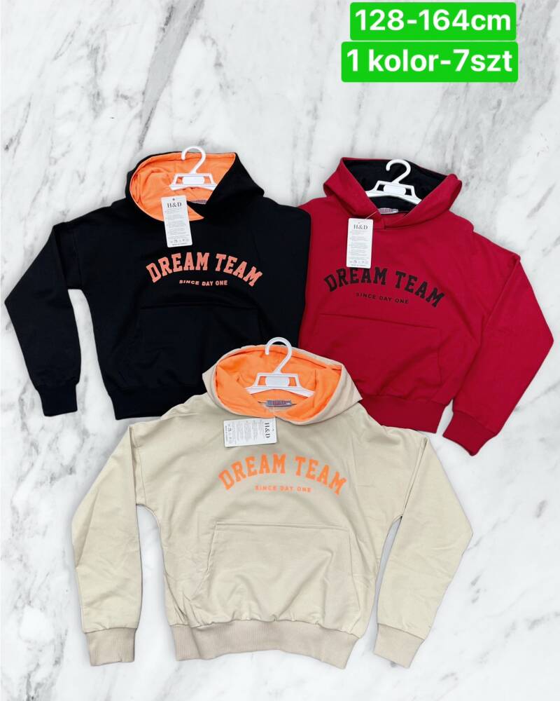 Bluza chłopięca Roz 128-164. 1 kolor Paczka 7 szt. 1